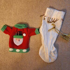 Set of 2 Wine Bottle Covers - for Gifting